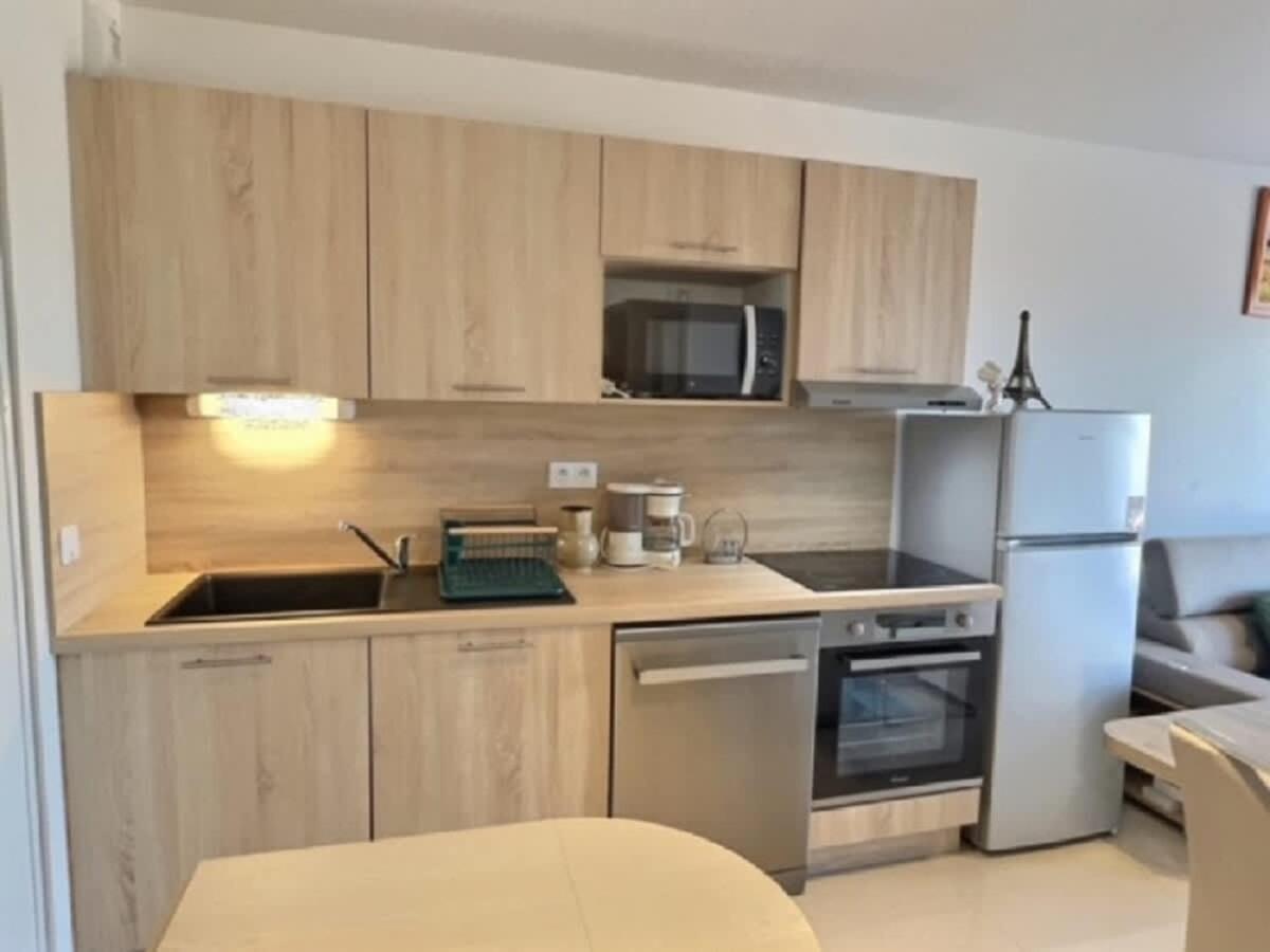 A 150M De La Plage - Coquet Appartement Pour 4 Personnes Виас Екстериор снимка