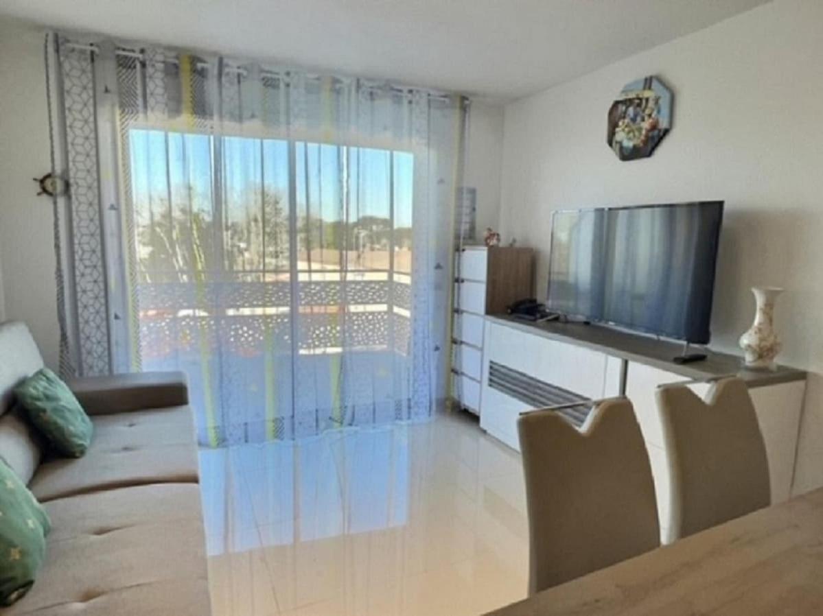 A 150M De La Plage - Coquet Appartement Pour 4 Personnes Виас Екстериор снимка